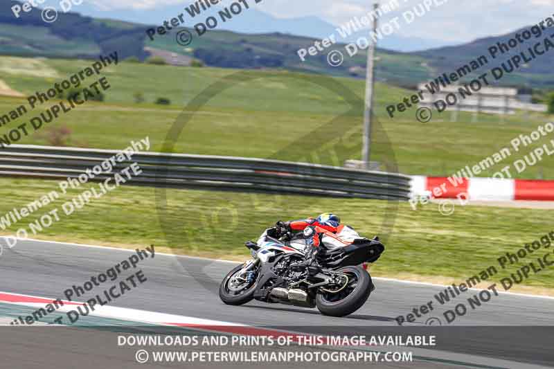 cadwell no limits trackday;cadwell park;cadwell park photographs;cadwell trackday photographs;enduro digital images;event digital images;eventdigitalimages;navarra;no limits trackdays;peter wileman photography;racing digital images;trackday digital images;trackday photos